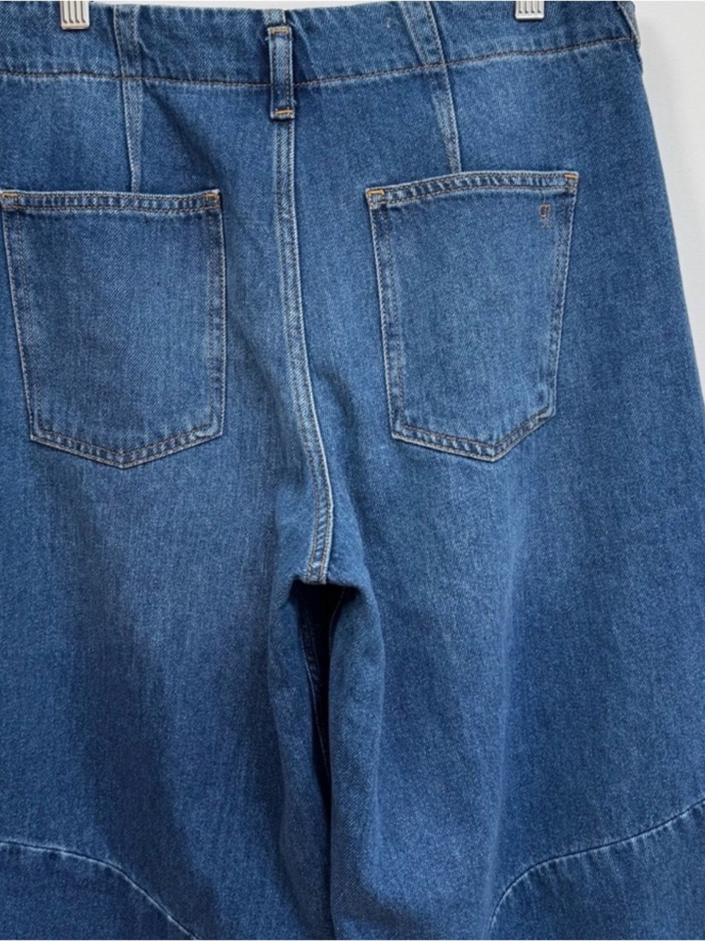 Pilcro Wide-Leg Denim Jeans in Medium Blue - Picture 6 of 8
